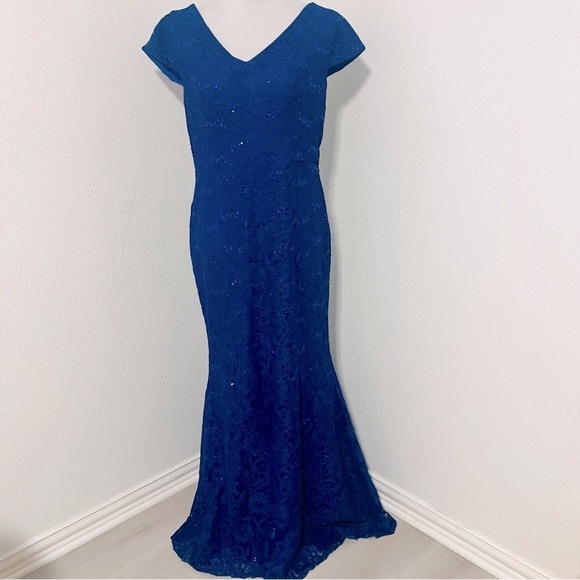 Vintage Women’s XL Elegant V Neck Mermaid Royal Blue Long Lace Prom, Gown Dress - Picture 1 of 12